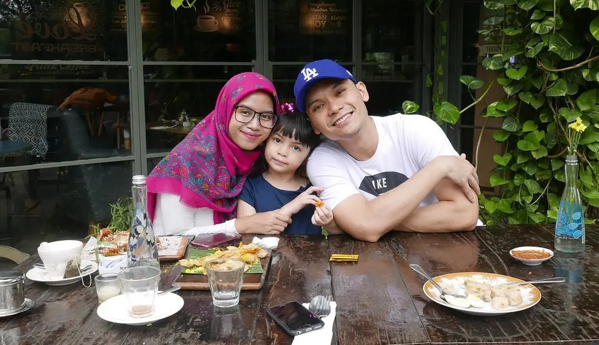 Menurut Ben, menikah dengan Nesya memiliki pengaruh yang sangat positif terhadap kehidupannya. Sebagai suami, Ben pastinya merasa bersyukur  atas perubahan tersebut. (Instagram/benkasyafani)