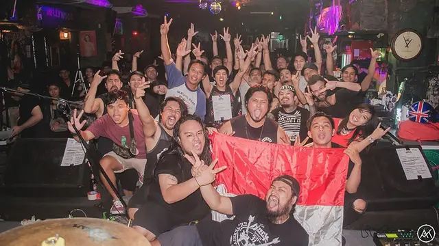 Aksi Bless The Knights di Thailand