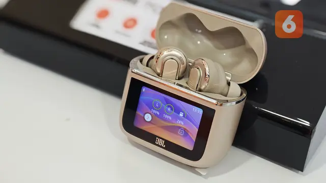 JBL Tour Pro 3. Liputan6.com/Iskandar