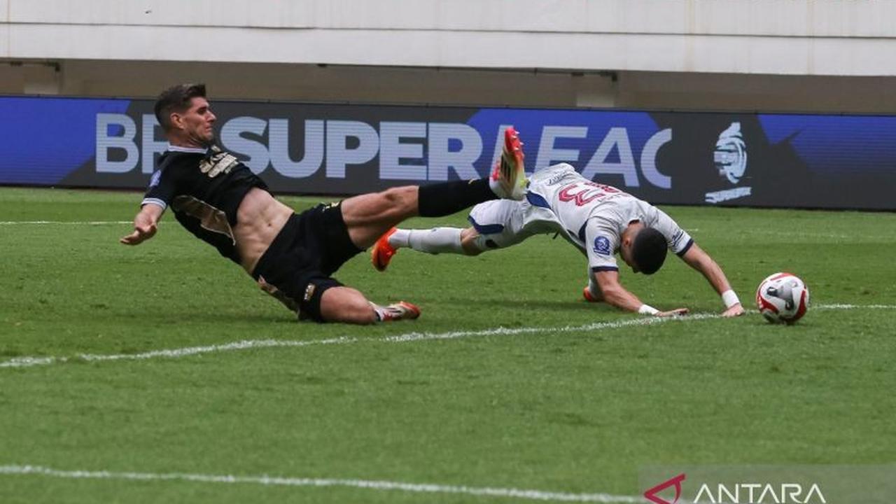 Dewa United Taklukkan Persis Solo 5-1, Perpanjang Derita Laskar Sambernyawa di Klasemen Super League