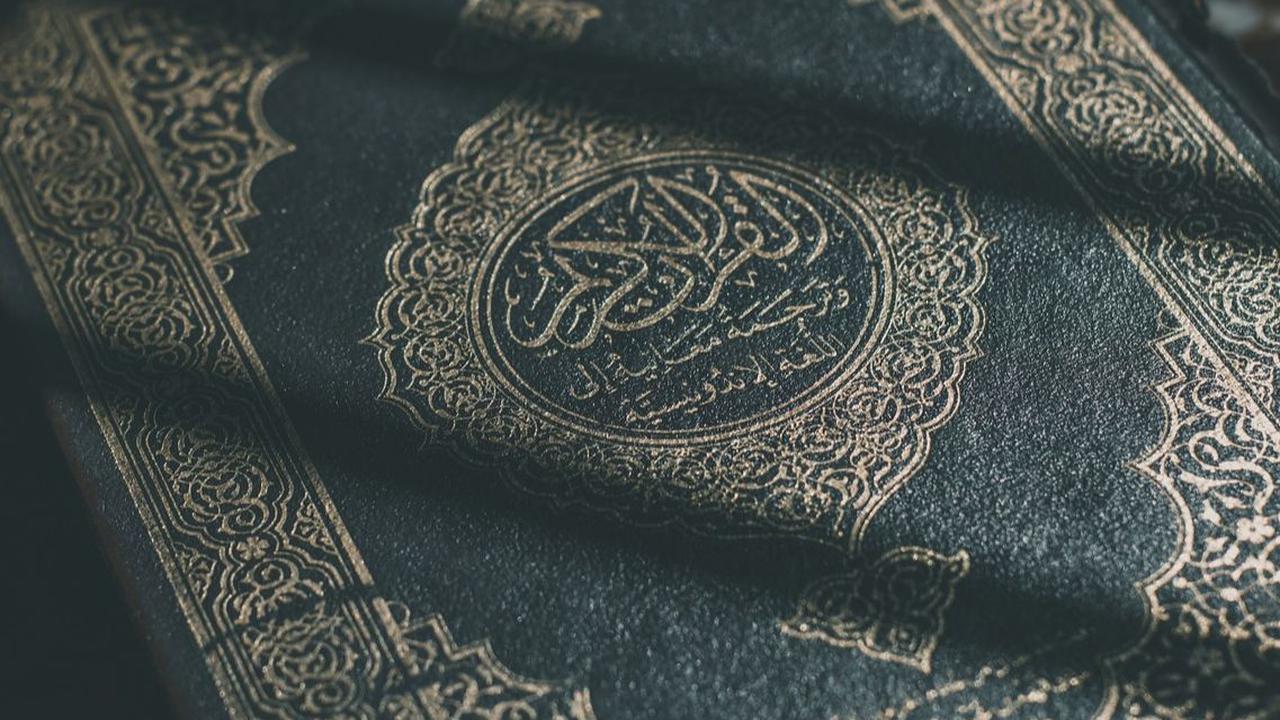 Adab Membaca Al Quran