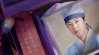 Review Drakor Check In Hanyang, Bae In Hyuk Sang Pangeran Joseon Nyamar Jadi Anak Magang Hotel Demi Sebuah Misi