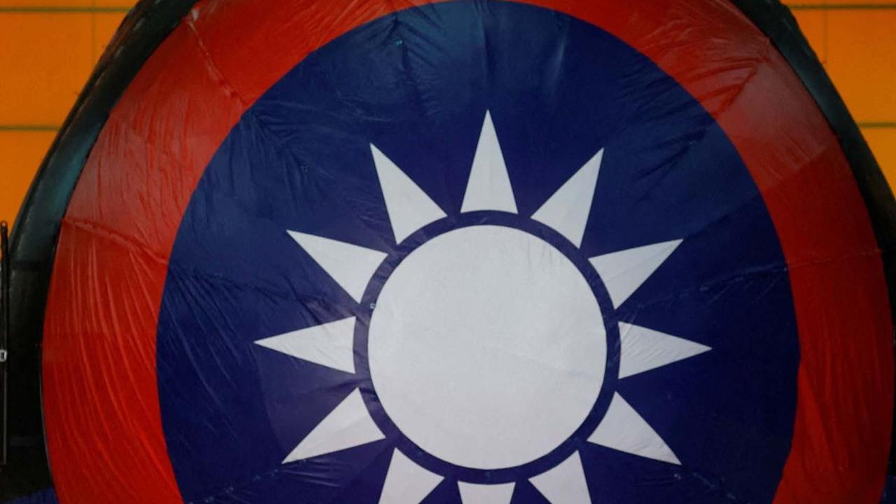 Kapal selam ini diperkenalkan langsung oleh Presiden Taiwan Tsai Ing-wen di Kota Kaohsiung, Taiwan.