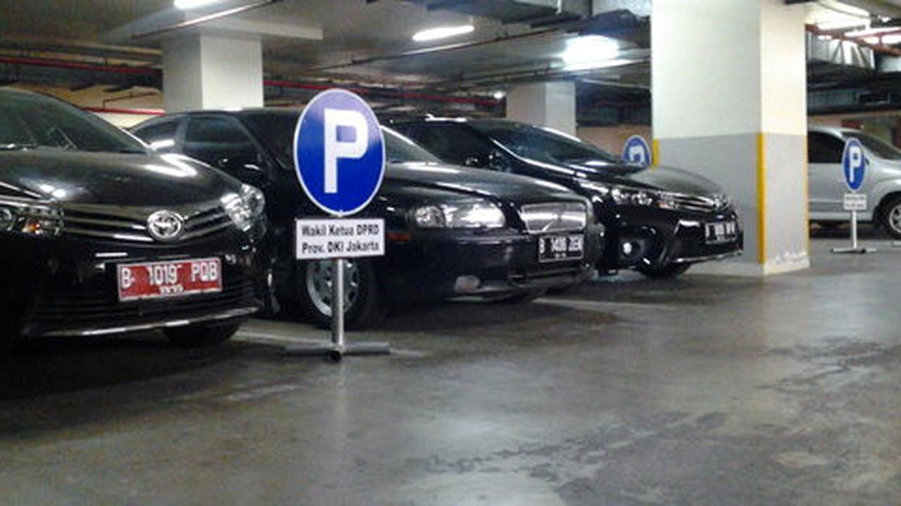 Urus perubahan pelat mobil dinas, anggota DPRD minta bantu sekwan
