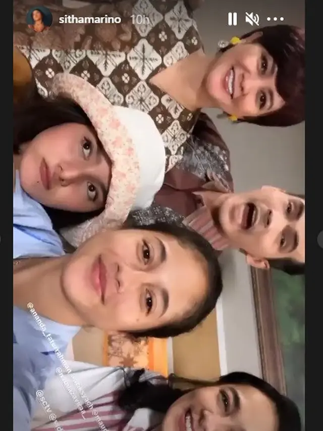 Sitha Marino mengunggah stories bersama lawan mainnya ketika adegan di kamar sebuah rumah sakit.