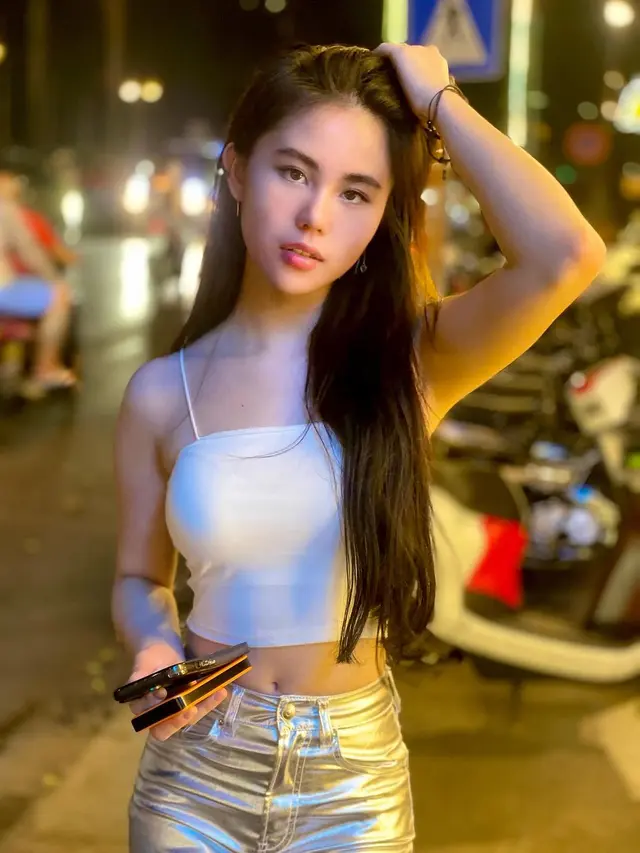 Sering Tampil dengan Pakaian Seksi