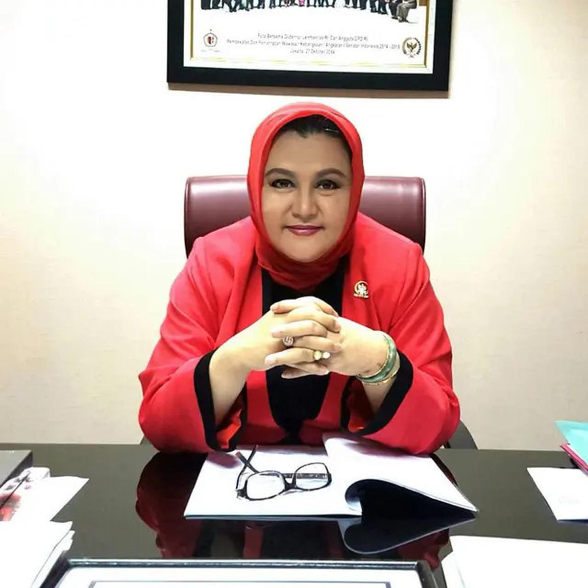Profil Emilia Contessa, Penyanyi Lawas yang Meninggal karena Gagal Jantung