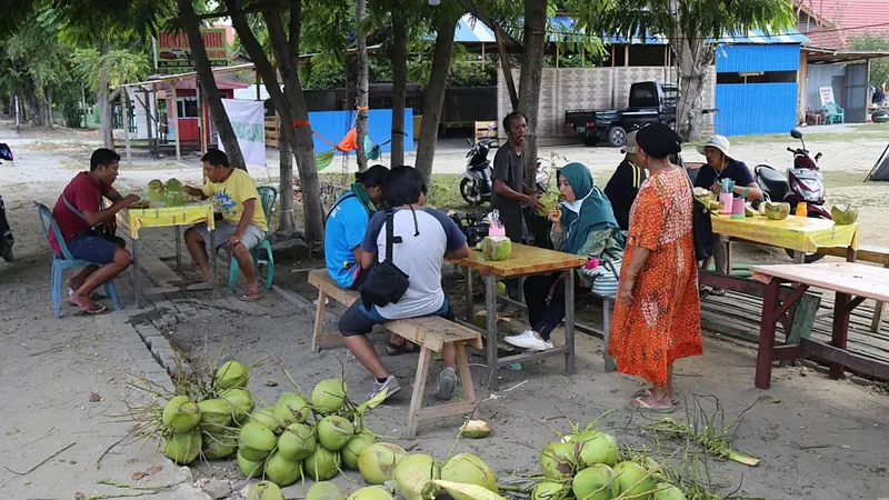 Warga mulai bangkit