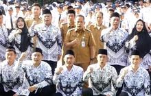 Istana Jelaskan soal Kenaikan Tunjangan Kesejahteraan Sasar 1,9 Juta Guru Sudah Sertifikasi
