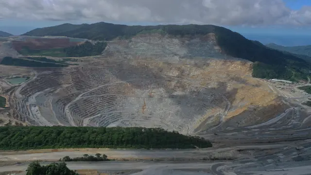 Tambang Batu Hijau merupakan area tambang tembaga dan emas terbesar kedua di Indonesia.