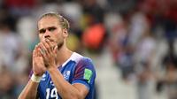 Pemain Timnas Islandia, Rurik Gislason. (AFP/Nicolas Asfouri)