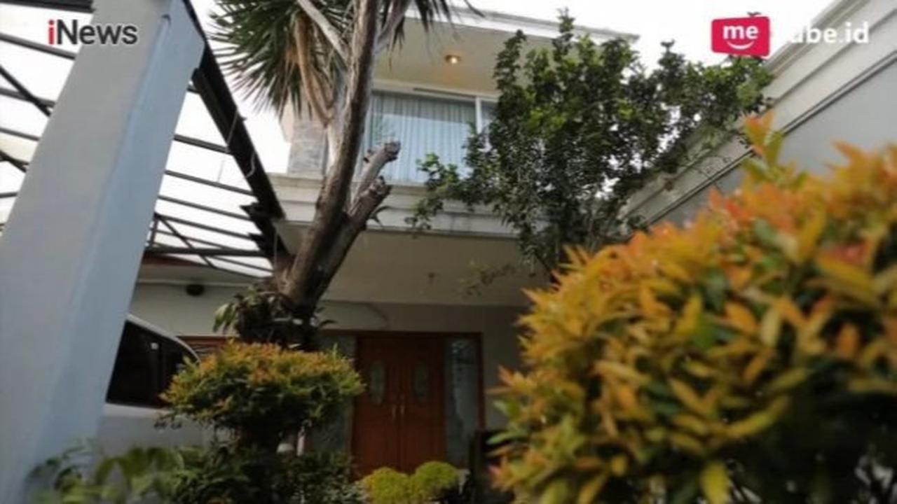 Potret Rumah Najwa Shihab Super Homey Bernuansa Kayu, Setiap Sudut Estetik Ada Kolam Renang Hingga Perpustakaan