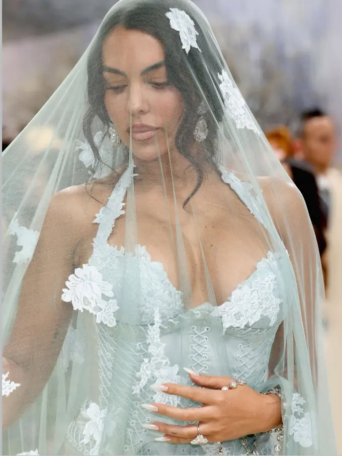 Georgina Rodríguez di Met Gala 2026. [@georginagio]
