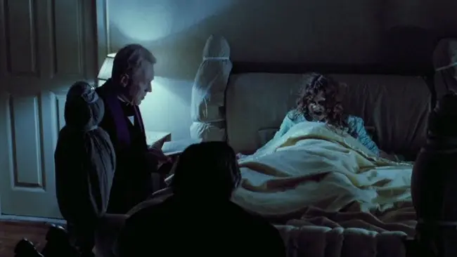 Cuplikan dari film The Exorcist terbitan 1973. (Sumber Amazon.com)