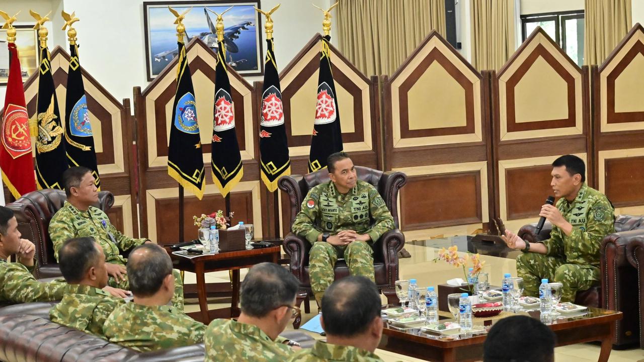FOTO: Pangkoopsudnas dan Pangkogabwilhan III Perkuat Sinergi Pertahanan