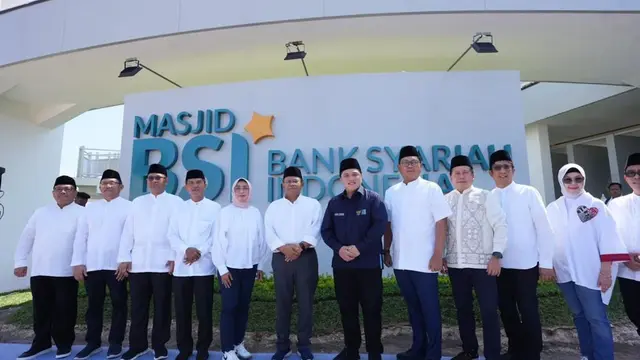 Menteri BUMN Erick Thohir meresmikan Masjid BSI (Bank Syariah Indonesia) Bakauheni yang dibangun di kawasan PT ASDP Indonesia Ferry, Bakauheni Harbour City (BHC), Lampung. (Dok BUMN)