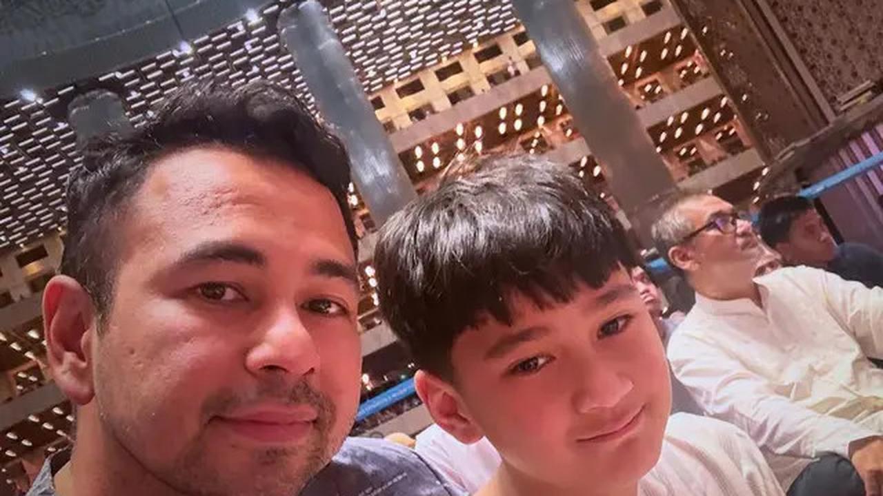 6 Potret Raffi Ahmad Itikaf di Masjid Istiqlal Ajak Nagita dan Rafathar, Bertemu Menteri Agama