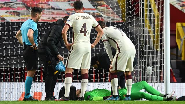 FOTO: Momen Tiga Pergantian Pemain AS Roma yang Jadi Pemicu Manchester United Superior di Babak Kedua Laga Leg Pertama Semifinal Liga Europa - Pau Lopez