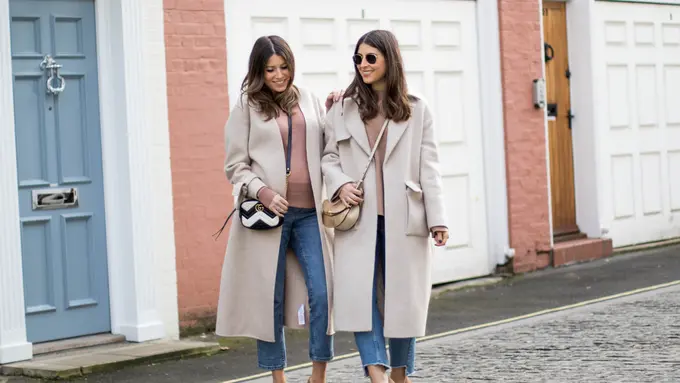 [Bintang] Kembaran Busana