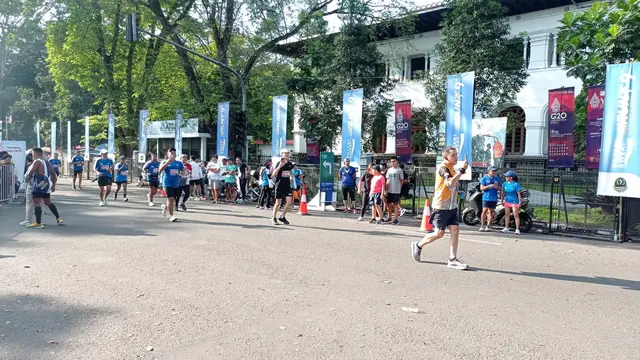 Pocari Sweat Run Indonesia 2022 Mengajak Peserta Lari Peduli dan Memilah Sampah