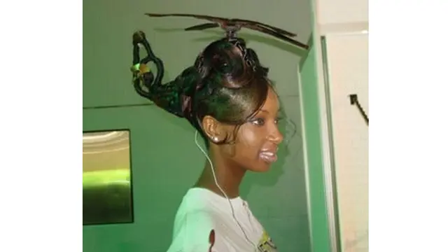 Termasuk Cepmek, Ini 6 Gaya Rambut Nyeleneh yang Enggak Habis Pikir