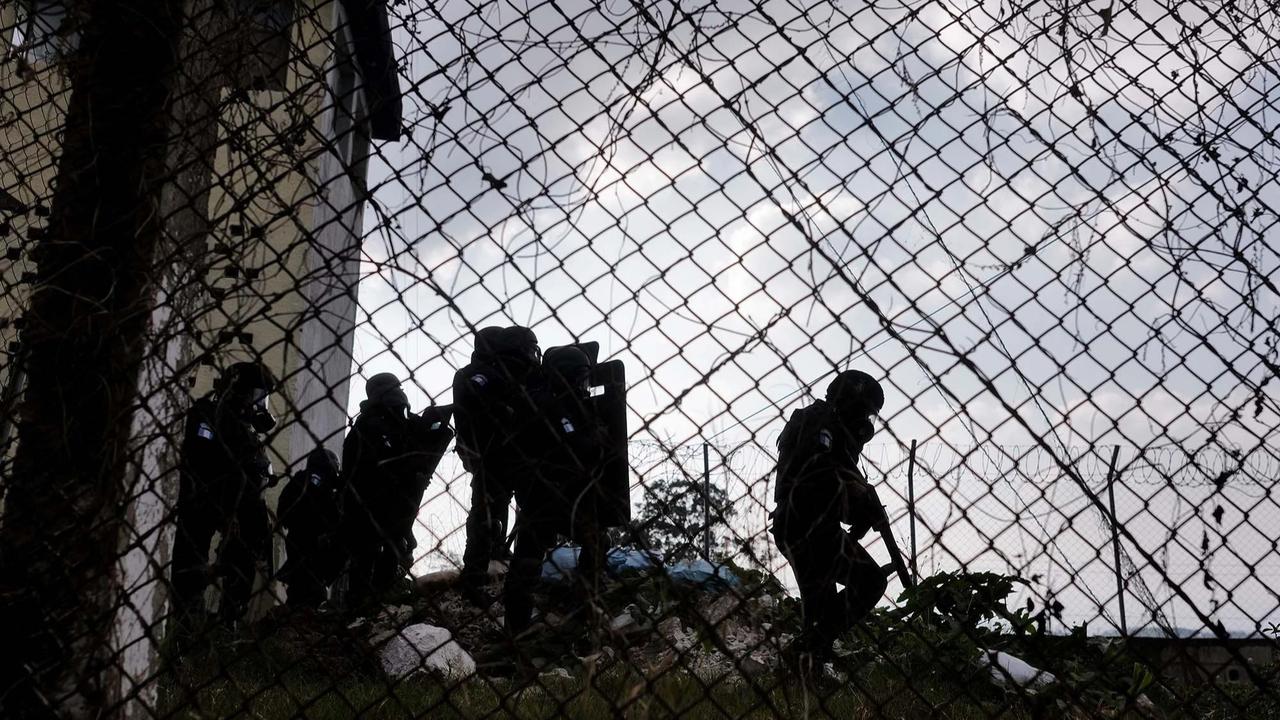 FOTO Situasi Mencekam di Penjara Guatemala yang Dikuasai Narapidana
