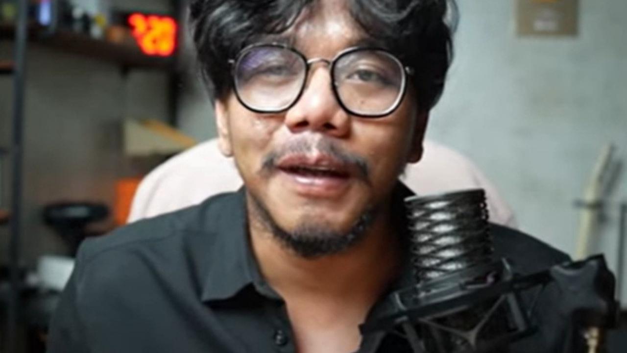 Tenang dan Tersenyum, CEO Malaka Project Ferry Irwandi Hadapi Tudingan Jenderal TNI: Saya Tidak akan Lari