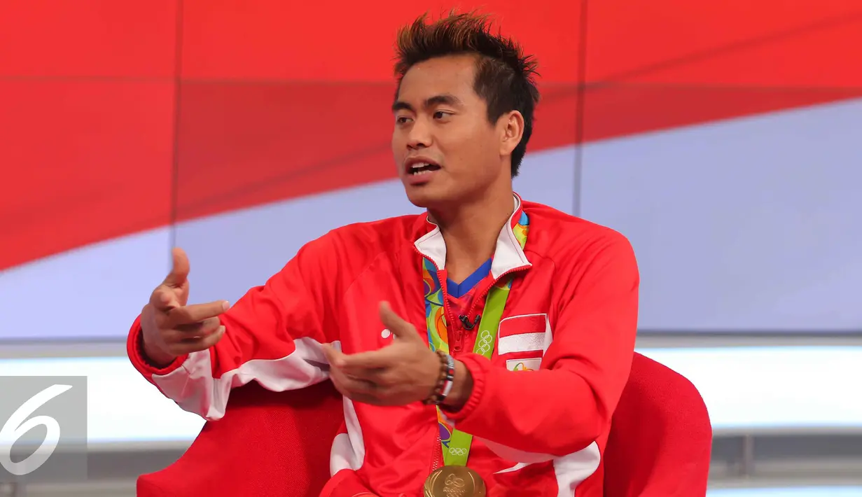 Atlet bulu tangkis Tontowi Ahmad menceritakan cerita keseruan bersama SCTV dan Liputan6.com di Jakarta, Kamis (25/8). Tontowi menceritakan ketegangan saat berlaga di final dan berhasil meraih medali emas untuk Indonesia. (Liputan6.com/Angga Yuniar)