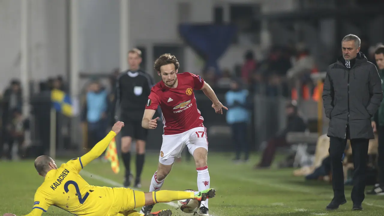 Manchester United (MU)