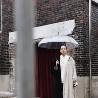 Koleksi ini cocok untuk kamu yang akan pergi liburan ke destinasi wisata dengan cuaca yang sejuk. Dijamin tampilan selama berlibur akhir tahun akan terlihat fashionable. Yuk tunggu apa lagi? Keseluruhan koleksi tersedia di Masari Store. /Foto: dok Masari.