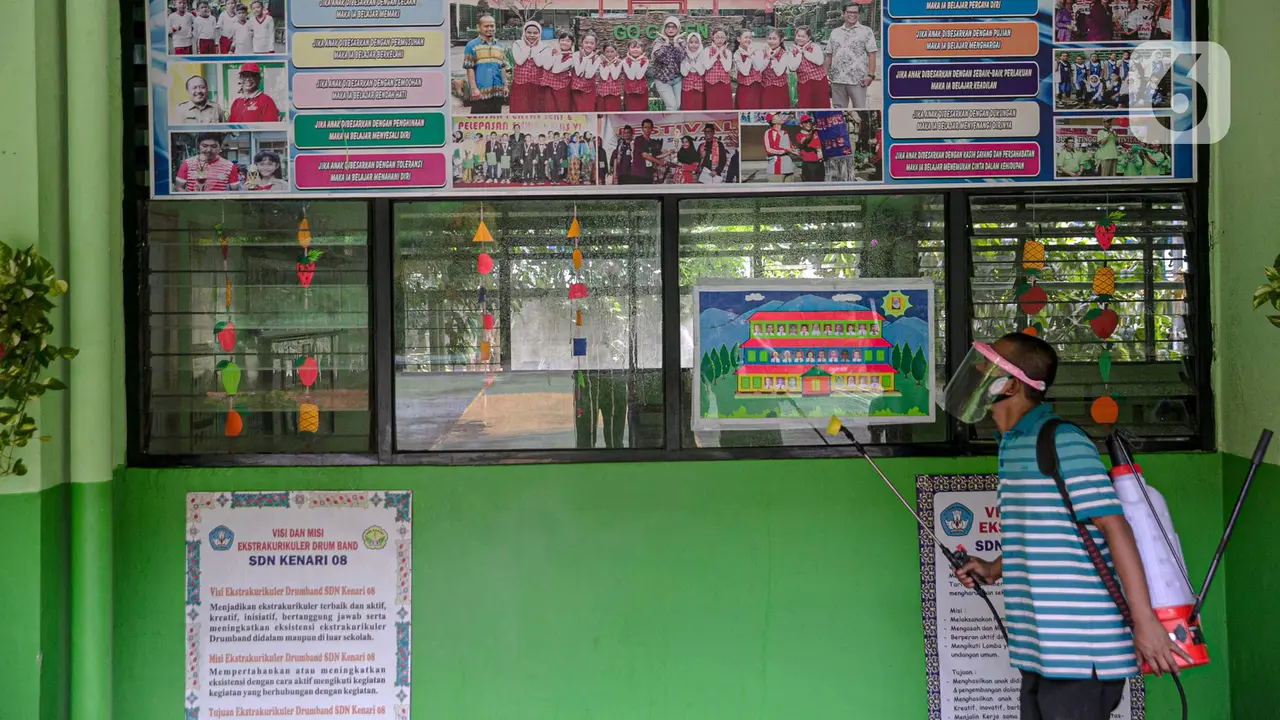 FOTO: Persiapan Sekolah Jelang Uji Coba Pembelajaran Tatap Muka