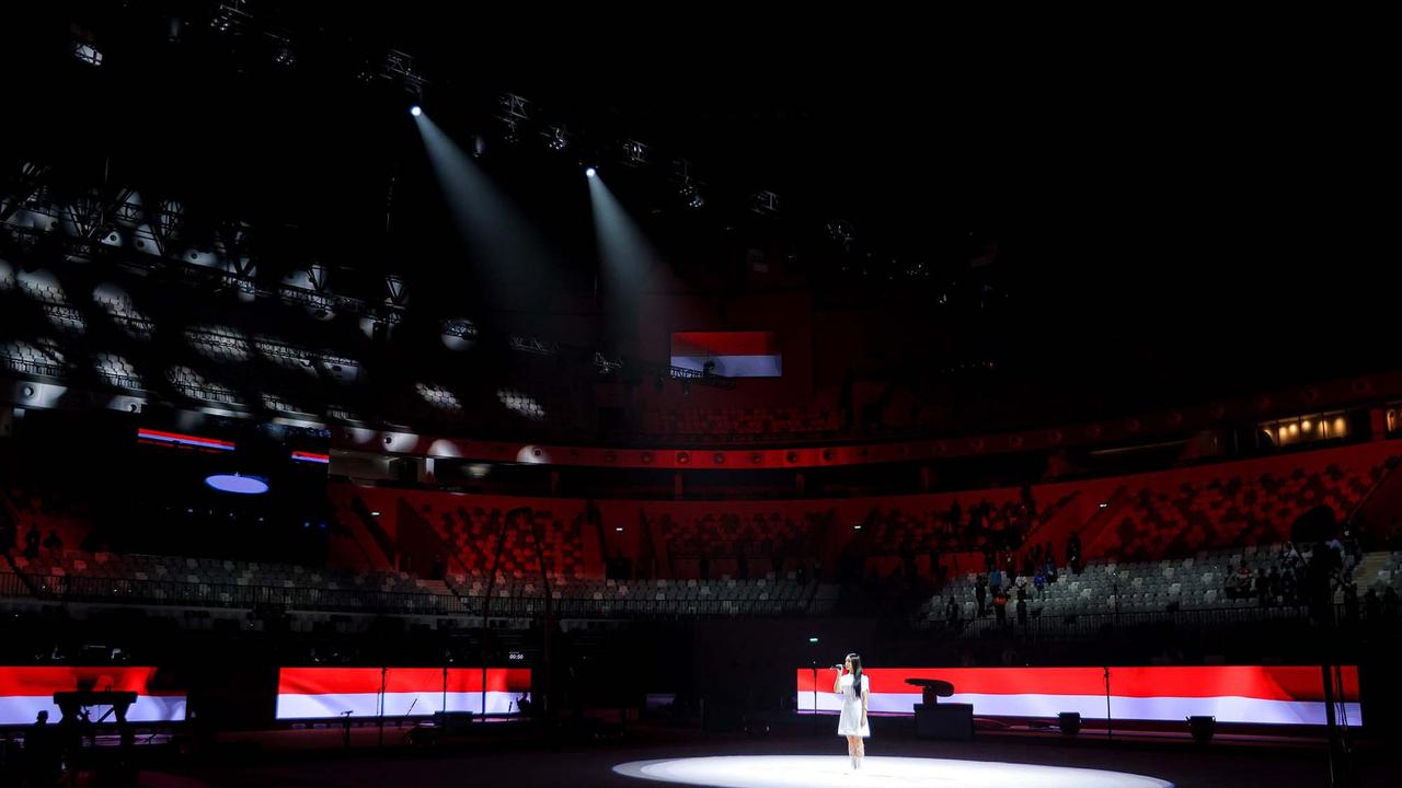 FOTO: Kejuaraan Dunia Gimnastik 2025 Resmi Dibuka, Penuh Warna dan Momen Haru untuk Mendiang Naufal Takdir