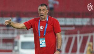 Pelatih Arema FC, Ze Gomes, pada laga BRI Liga 1 2024/2025 (c) PT LIB