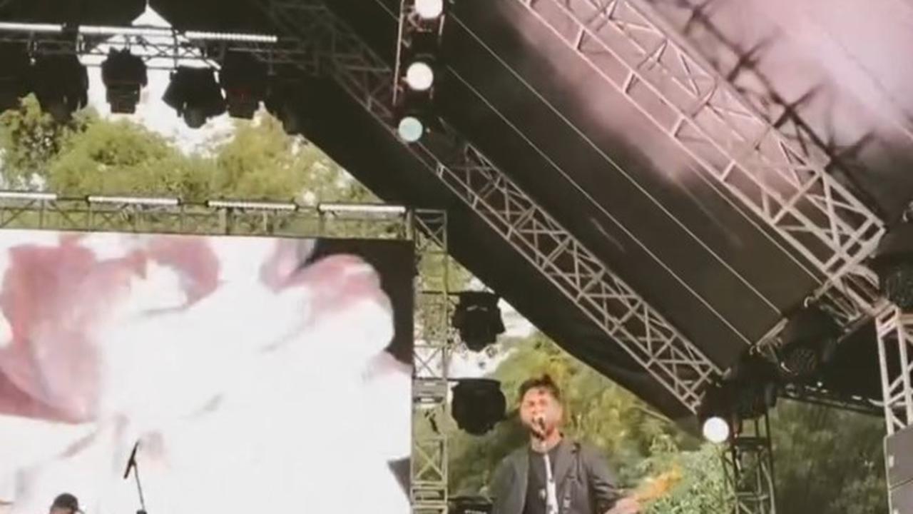 Onadio Leonardo Alami Insiden saat Manggung hingga Kakinya Diperban