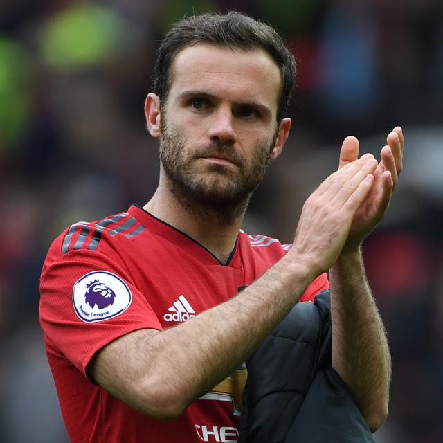 10 Pesepak Bola Tampan Dengan Mata Indah Memesona Bola Liputan6 Com
