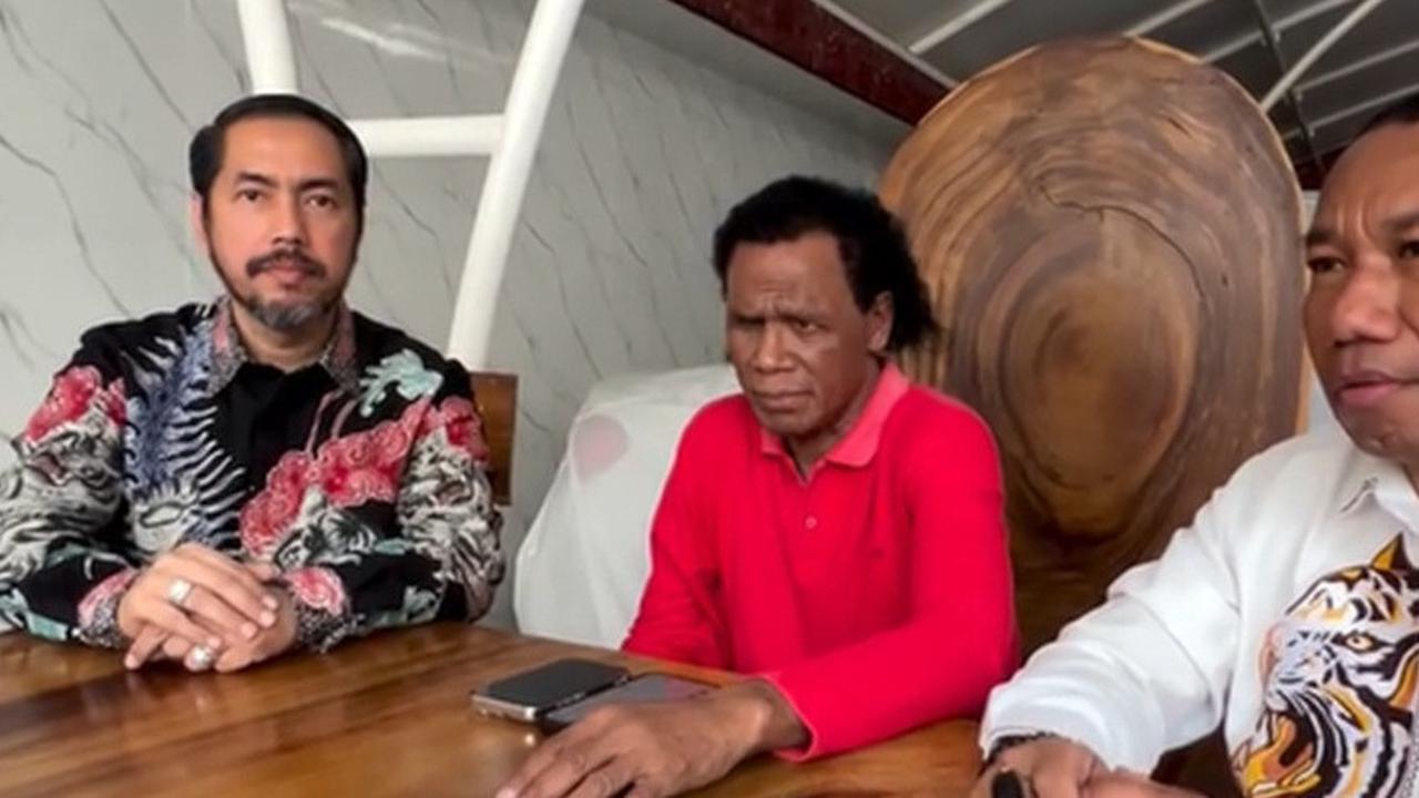 VIDEO: Ketum GRIB Hercules Skak Balik Advokat "Kalau Tersangka, Kenapa Polisi Tidak Tangkap Saya?"