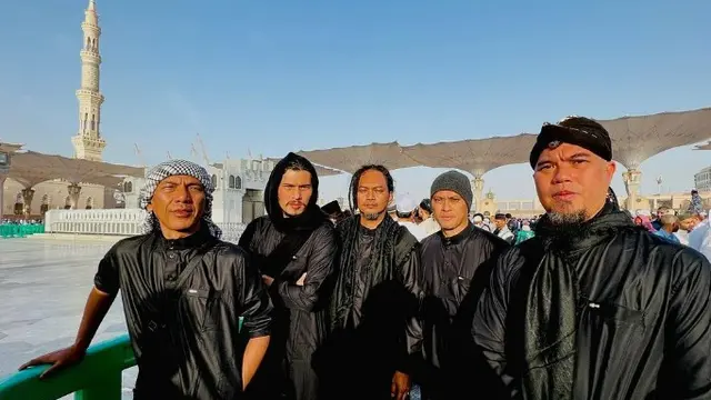 Ahmad Dhani dan personil Dewa 19 (Instagram/ahmadhaniofficial)