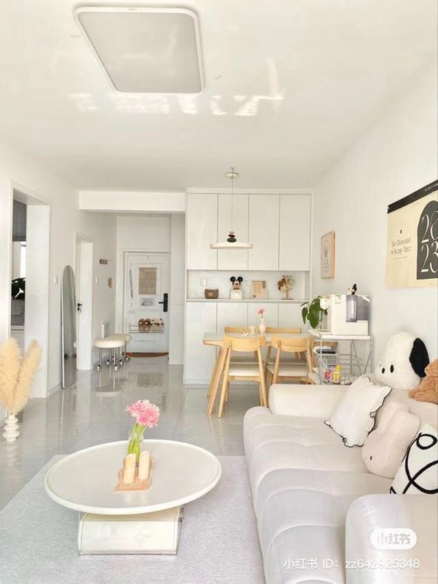 Ruang Tamu Ala Korea Serba Putih