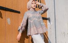 7 Model Atasan Batik Wanita yang Akan Merajai Fashion 2025, Pilih yang Mana?
