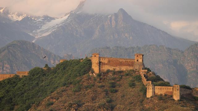 Hari Parbat Fort