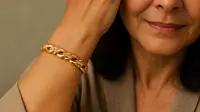 7 Model Gelang Emas 40 Gram untuk Ibu 50 Tahunan, Tampil Berkelas di Segala Momen