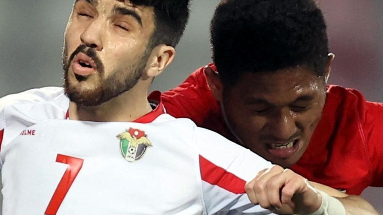 Pada laga itu, Timnas Indonesia membungkam Yordania U-23 dengan kemenangan skor 4-1. Foto: KARIM JAAFAR / AFP<br>