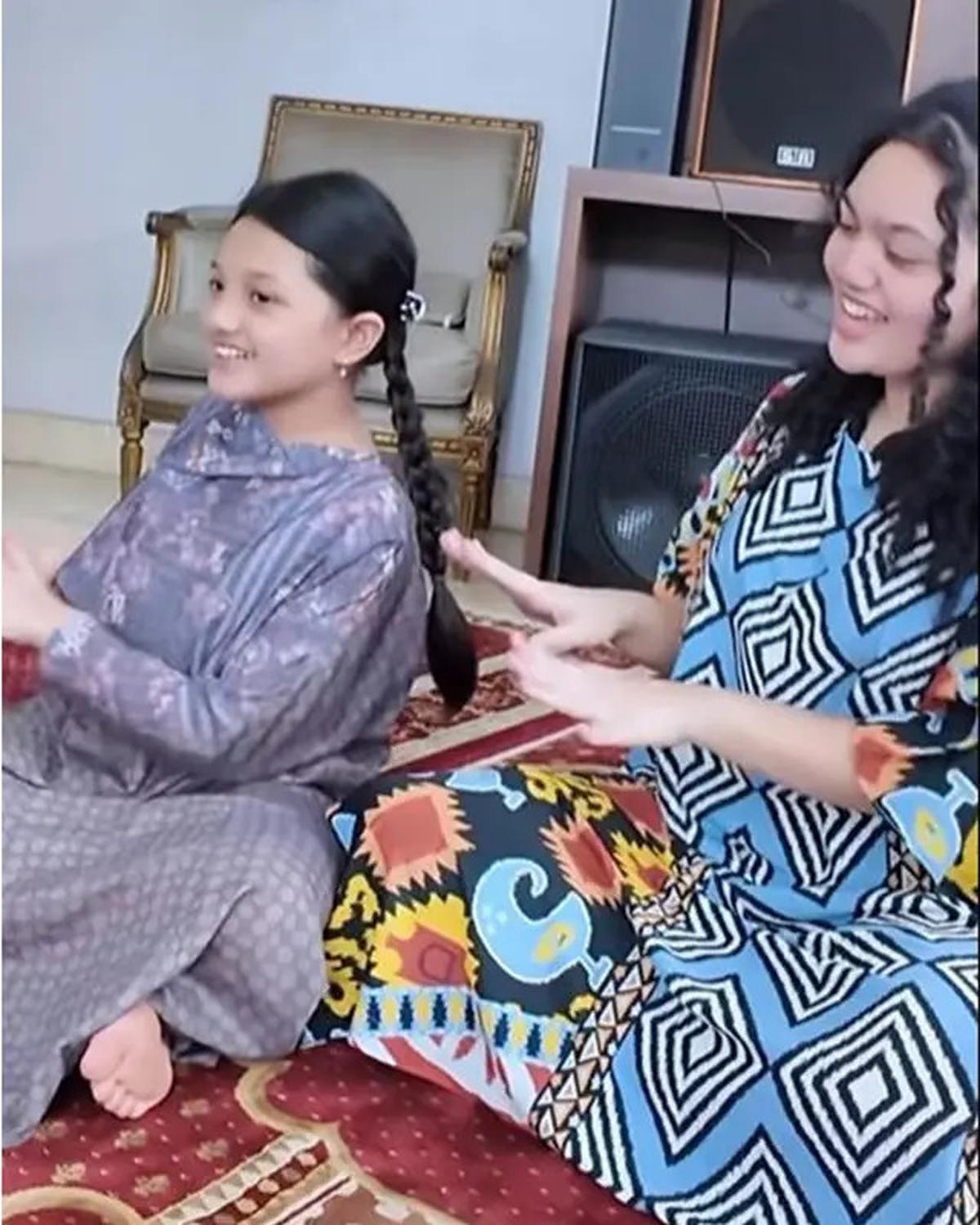6 Potret Keakraban Amora Lemos dan Arsy saat Buka Puasa di Rumah Krisdayanti