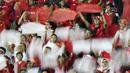 Suporter Indonesia saat pertandingan melawan Laos pada laga Asian Games di Stadion Patriot, Jawa Barat, Jumat (17/8/2018). (Bola.com/Peksi Cahyo)