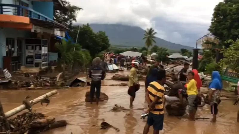 Banjir bandang dan longsor terjang Adonara-Flores Timur, Nusa Tenggara Timur. (Liputan6.com/ Dionisius Wilibardus)