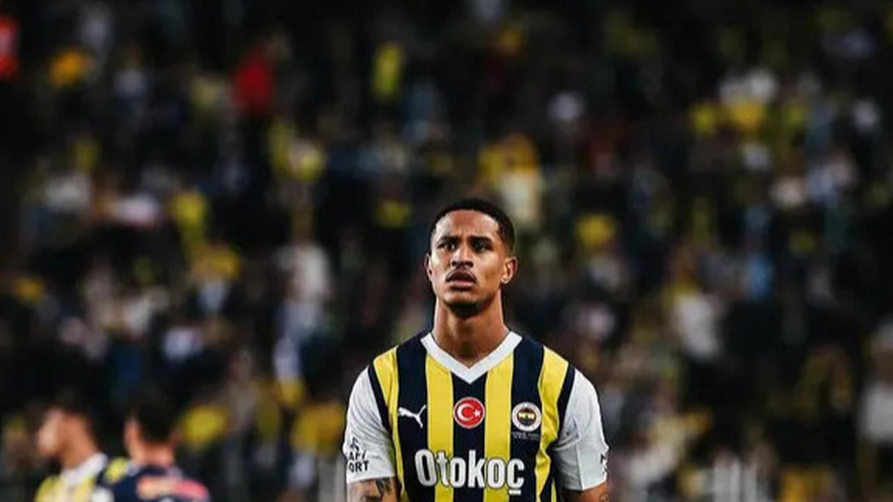 Ibu Mees Hilgers Foto Bareng Pemain Fenerbahce Keturunan Indonesia, Netizen: Ajak Gabung Timnas, Mama Linda!