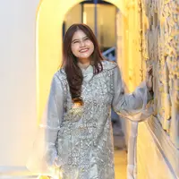 Sikap yang lebih elegan./Copyright Fimela - Adrian Utama Putra
