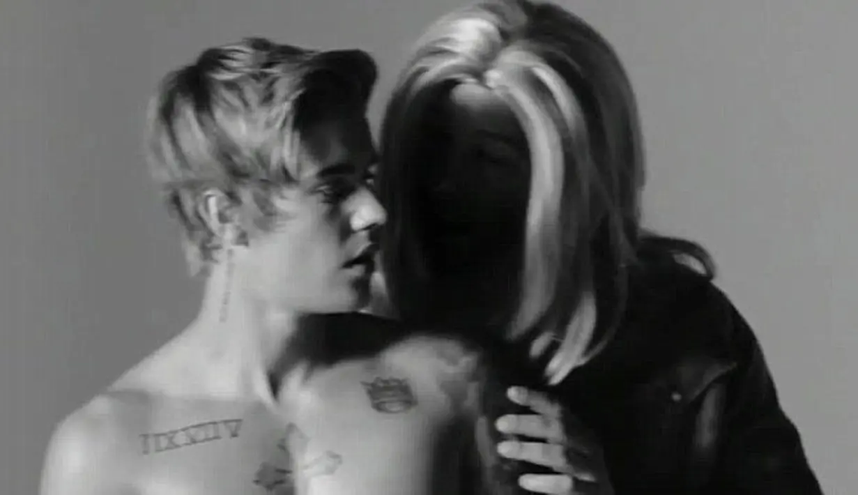 Well, jadi makin penasaran siapa pria gondrong itu, dan apa yang dilakukannya dengan Justin Bieber