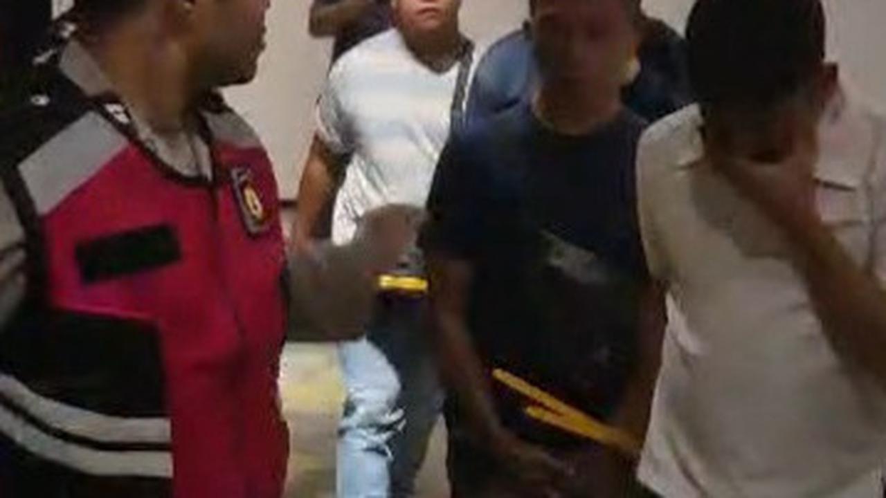 Pesta Seks Sesama Jenis di Hotel Surabaya Digerebek Polisi, 34 Pria Ditangkap