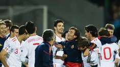 Luis Milla, pernah mengasuh pemain-pemain kelas dunia dan membawanya menjadi juara saat membesut Timnas Spanyol di Piala Eropa U-21 tahun 2011. (AFP/Jonathan Nackstrand)